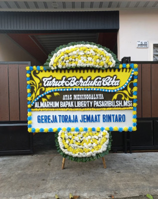 Papan Bunga Duka di Dulupi